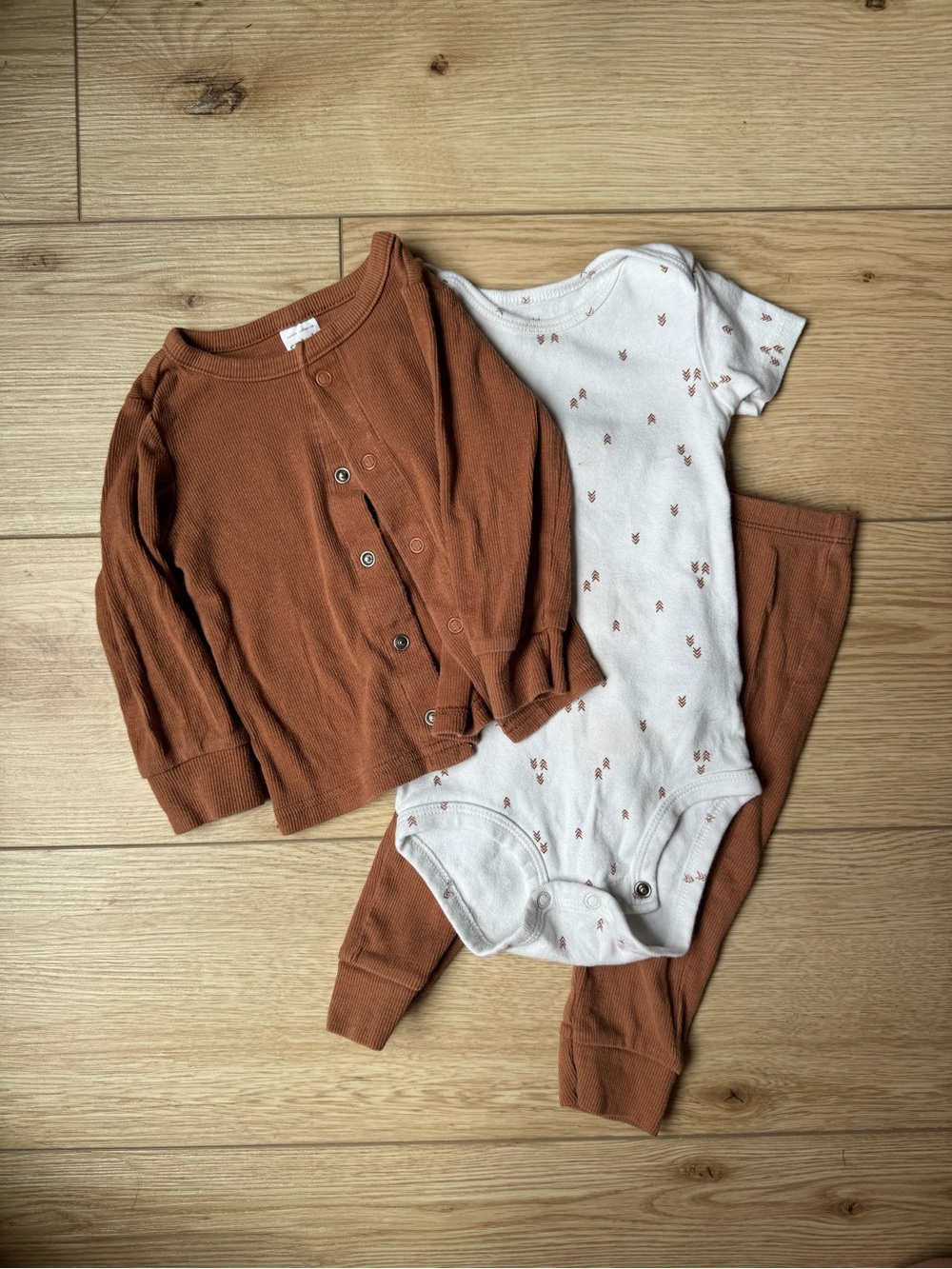 carters 12month gender neutral matching outfit